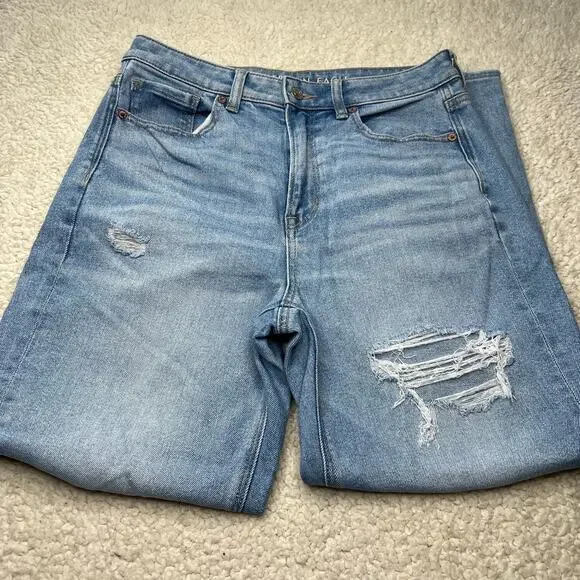 American Eagle Stretch Light Wash Distressed Jeans 8 Short - Picture 3 of 7